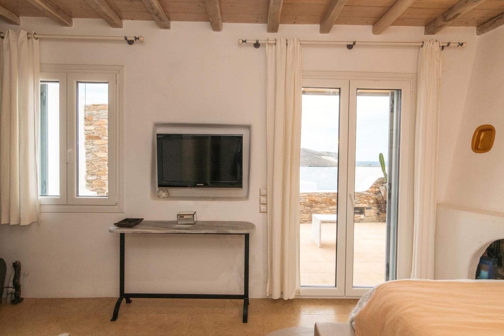 Panormos Art Villas & Suites エクステリア 写真